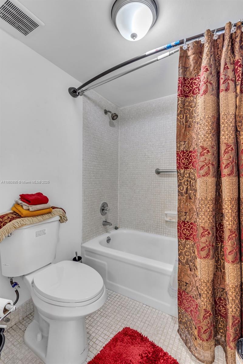 COCO WOOD CONDO - Residential