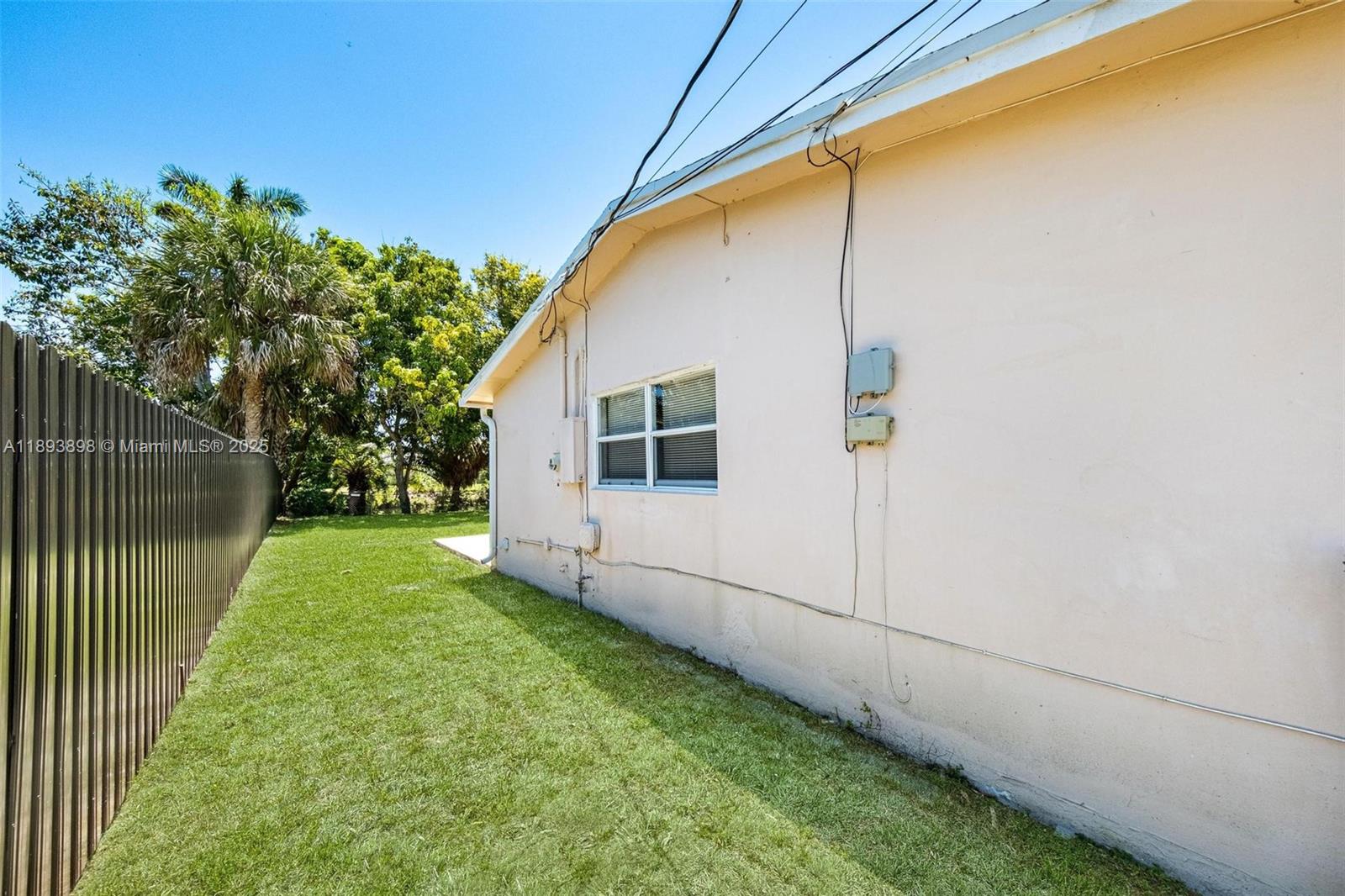 SUNRISE GOLF VILLAGE SEC - Residential