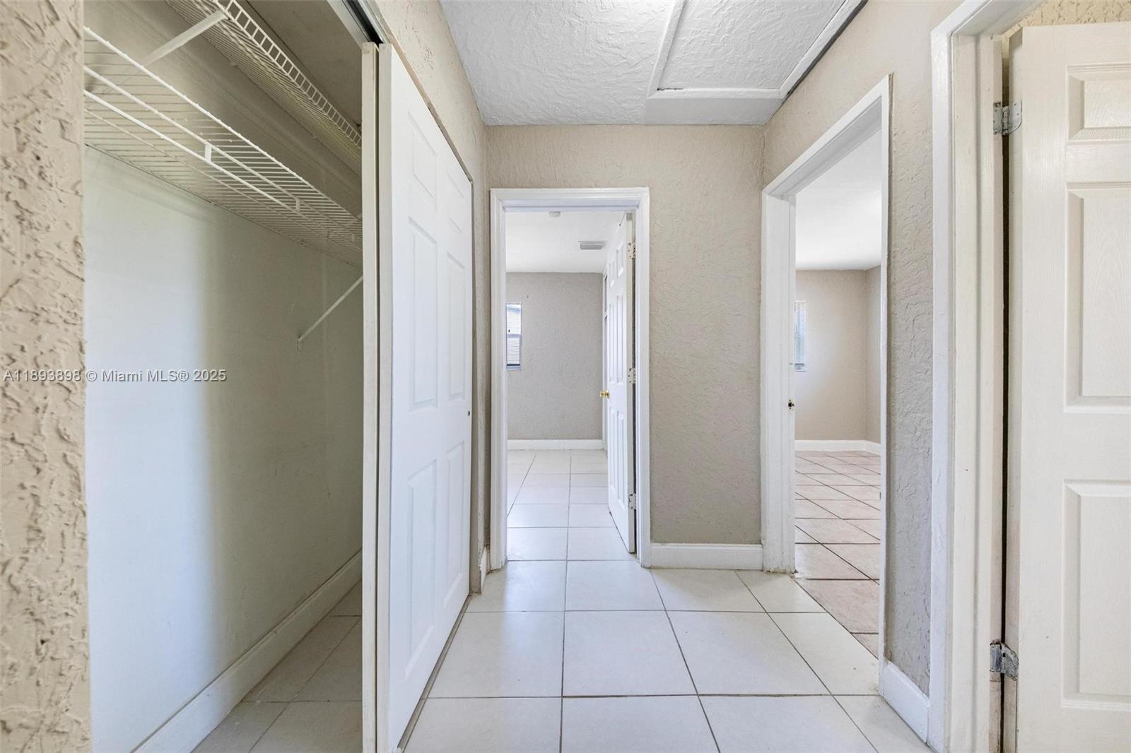 SUNRISE GOLF VILLAGE SEC - Residential