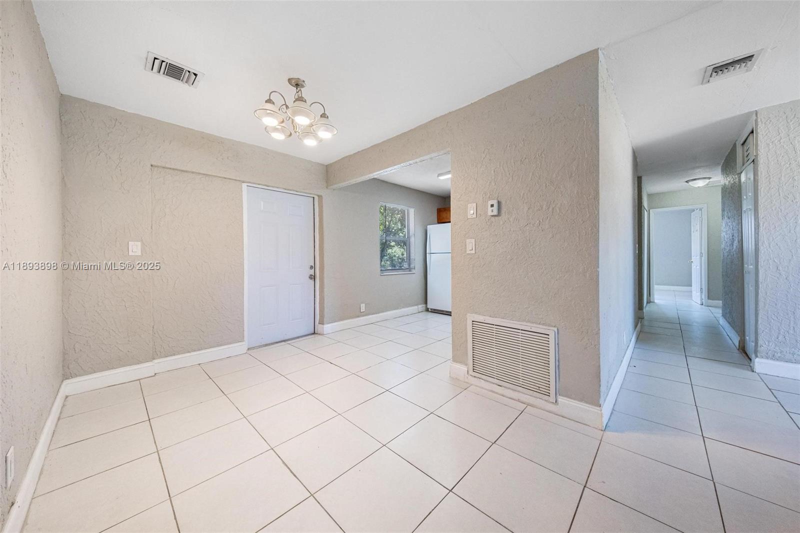 SUNRISE GOLF VILLAGE SEC - Residential