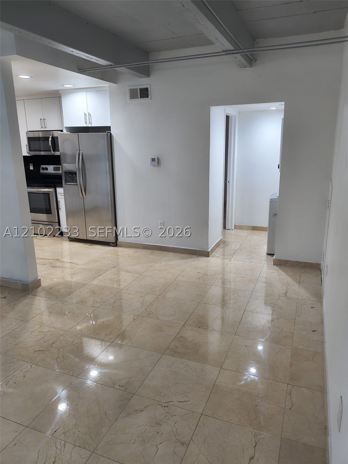 1777 Michigan Ave 207