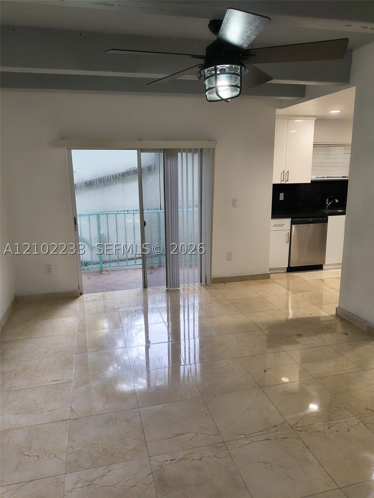 1777 Michigan Ave 207