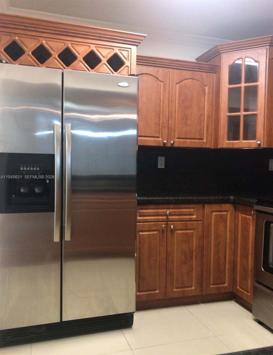 VILLA REAL CONDO NO 3 - Residential