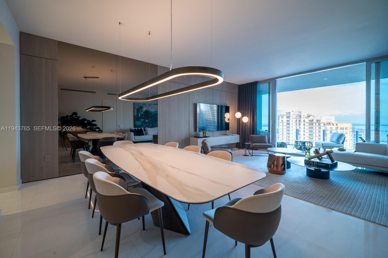 ASTON MARTIN RESIDENCES - Residential