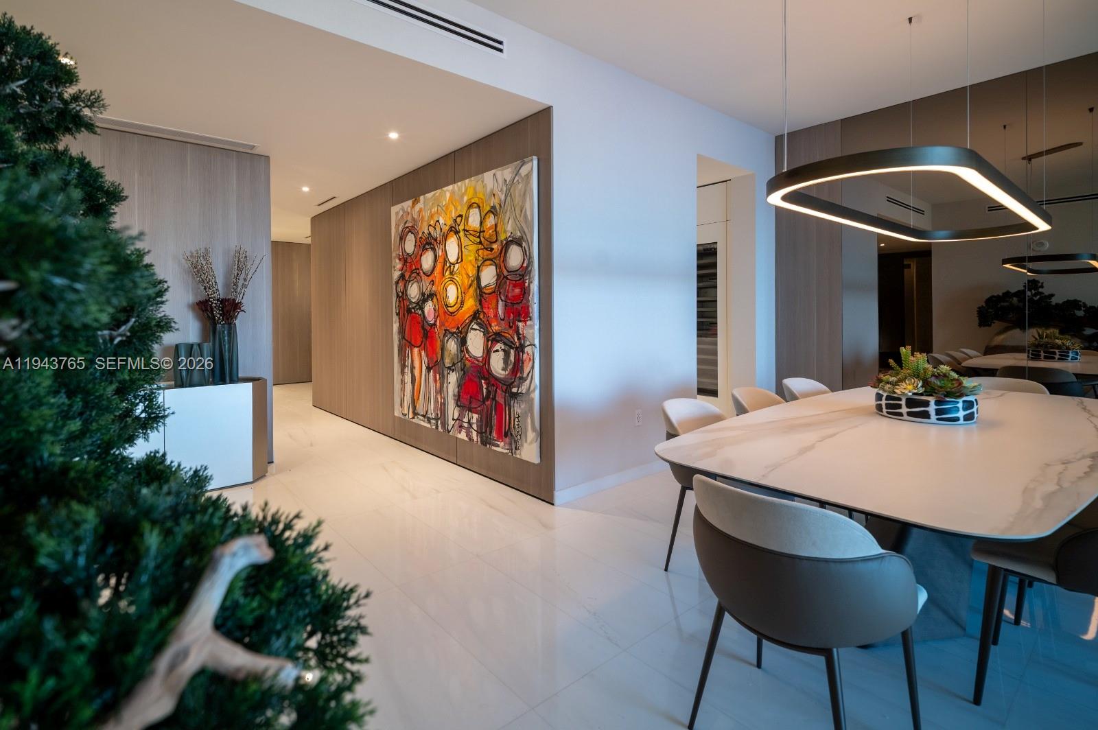 ASTON MARTIN RESIDENCES - Residential