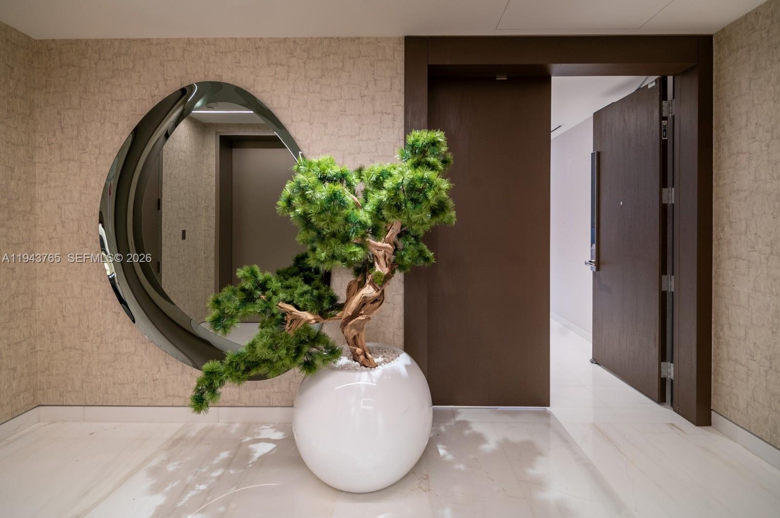 ASTON MARTIN RESIDENCES - Residential