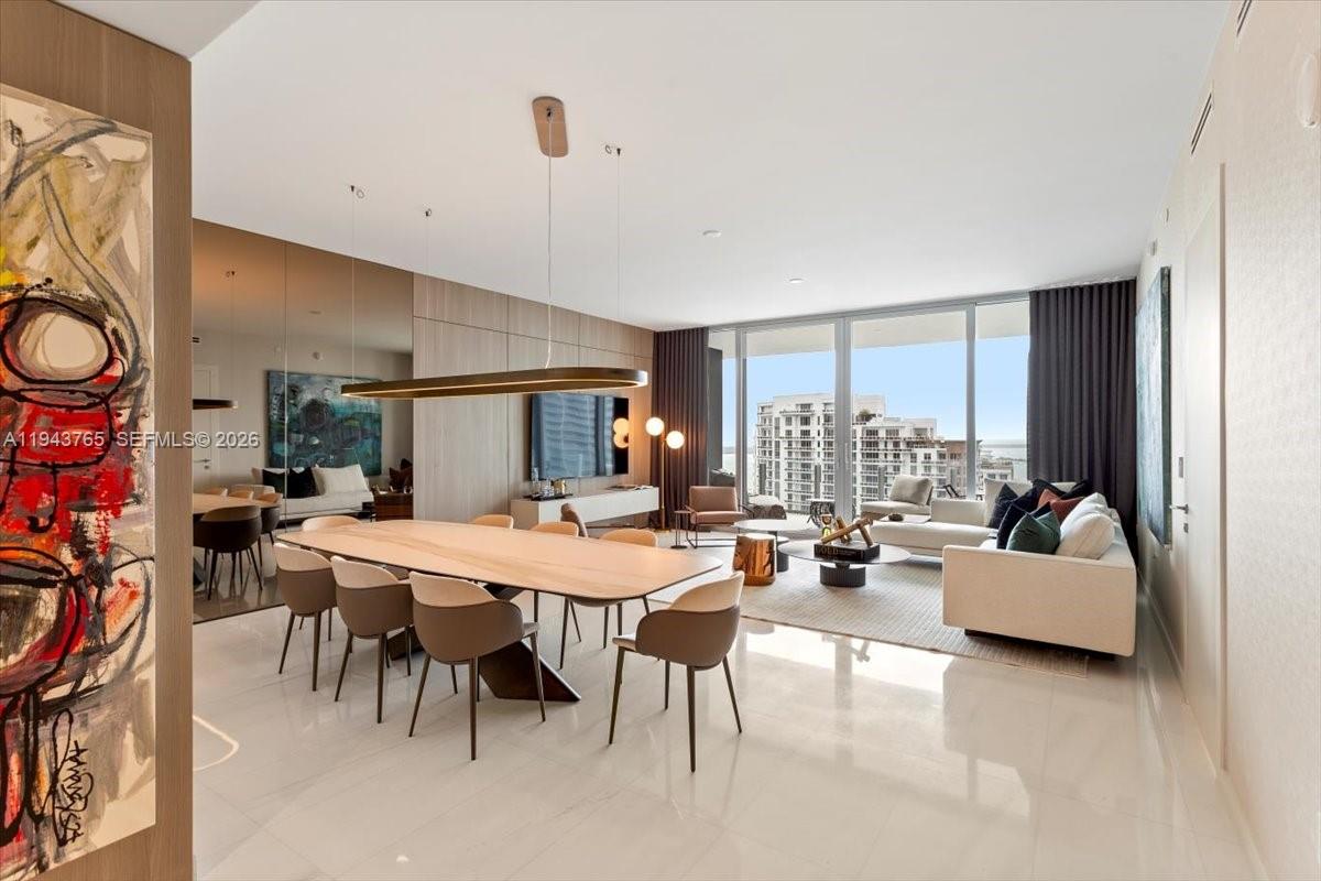 ASTON MARTIN RESIDENCES - Residential