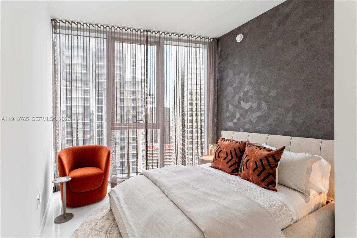 ASTON MARTIN RESIDENCES - Residential