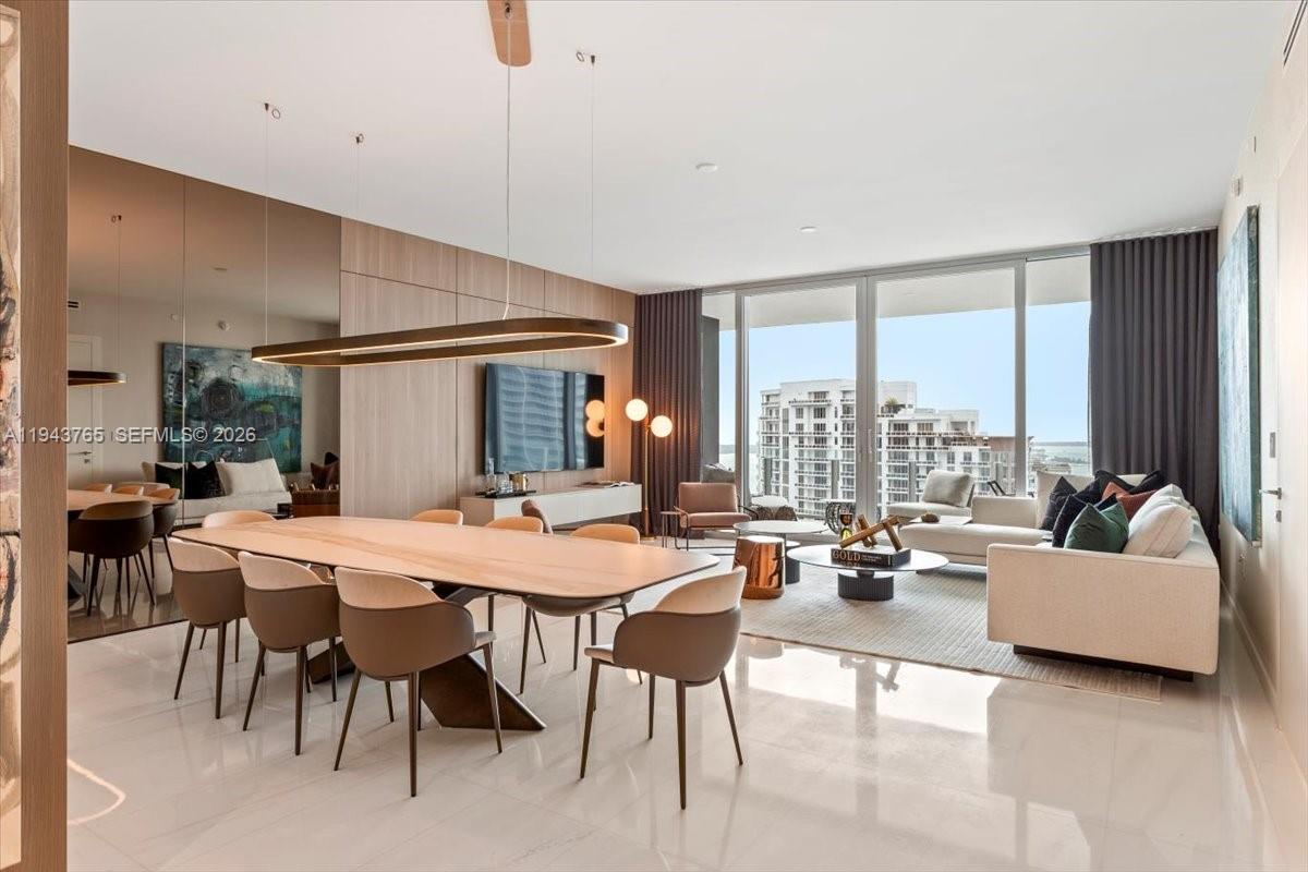 ASTON MARTIN RESIDENCES - Residential