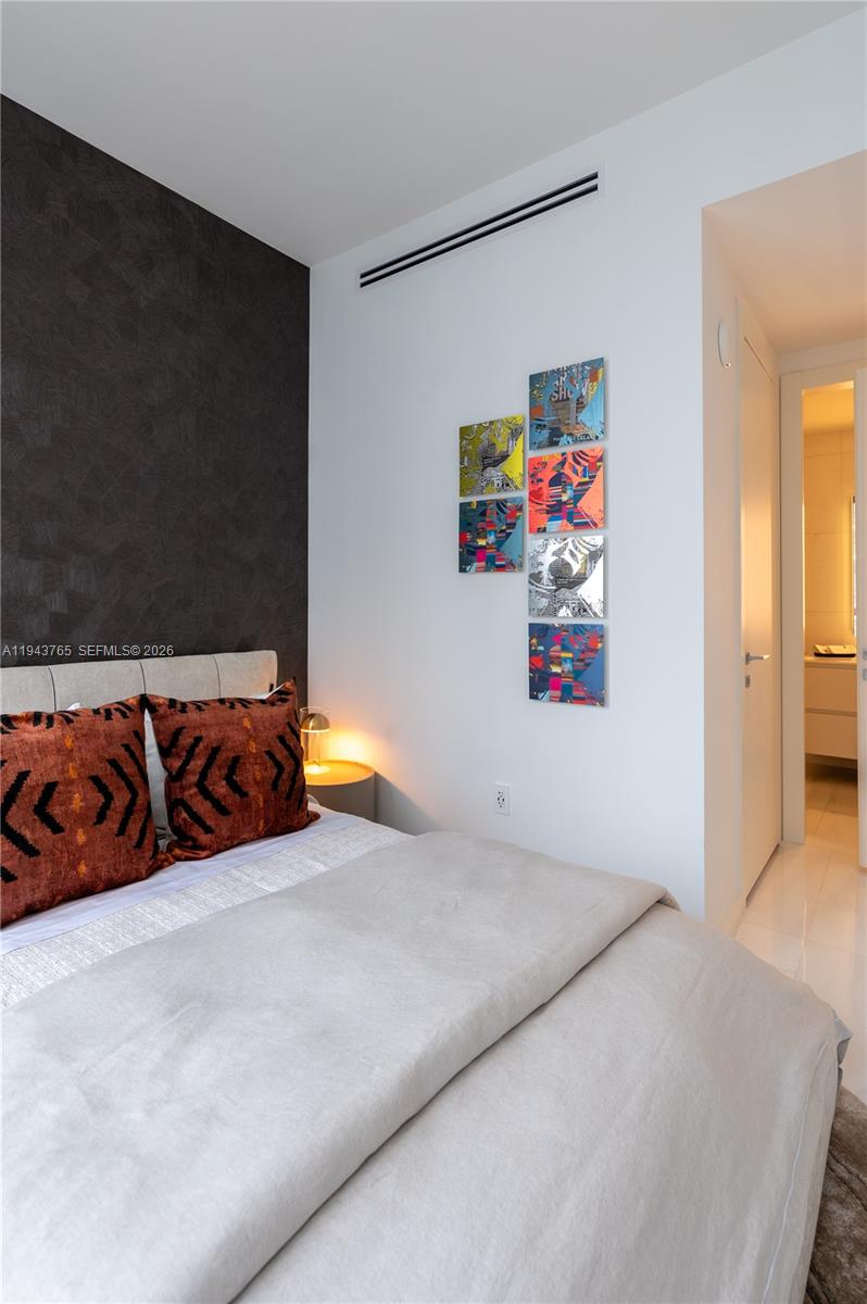 ASTON MARTIN RESIDENCES - Residential