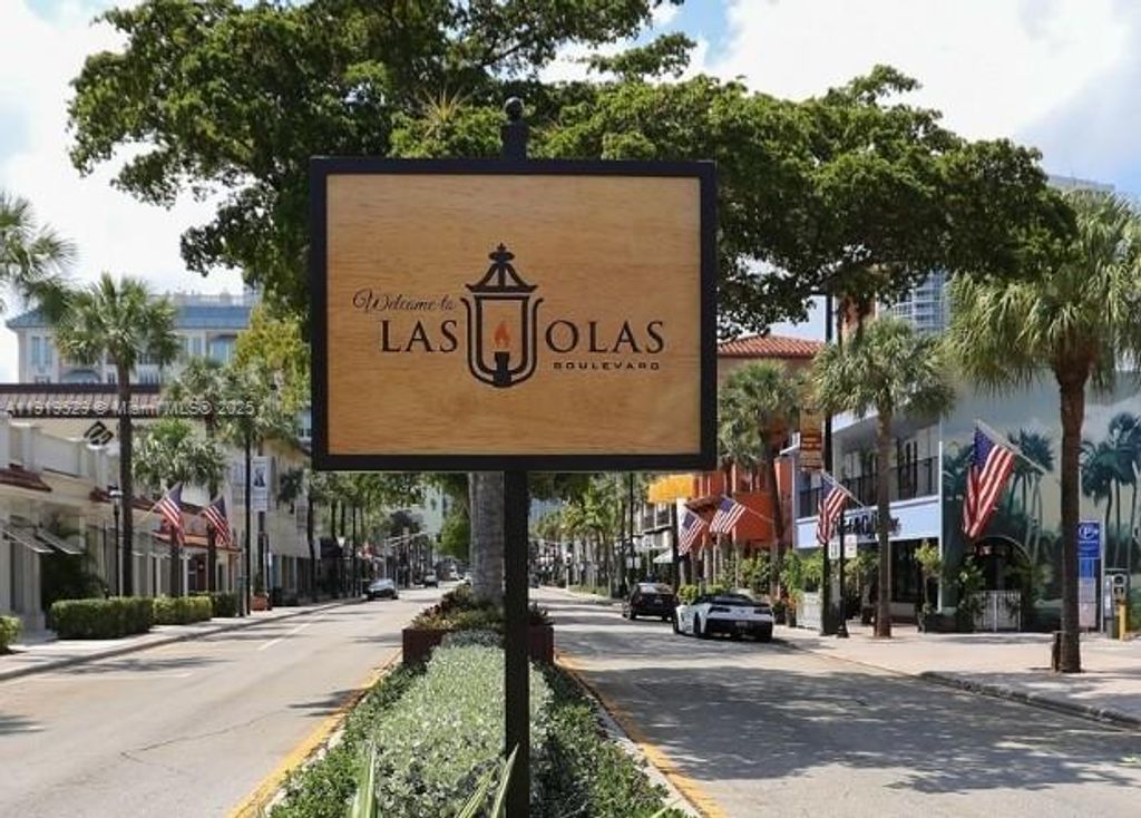 Photo of 1501 SE 2nd Ct #4, Fort Lauderdale, FL 33301 (MLS # A11919529)