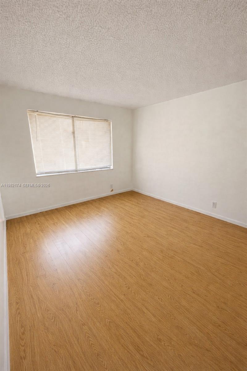 WESTON LAKES 21 INC CONDO - Residential Lease