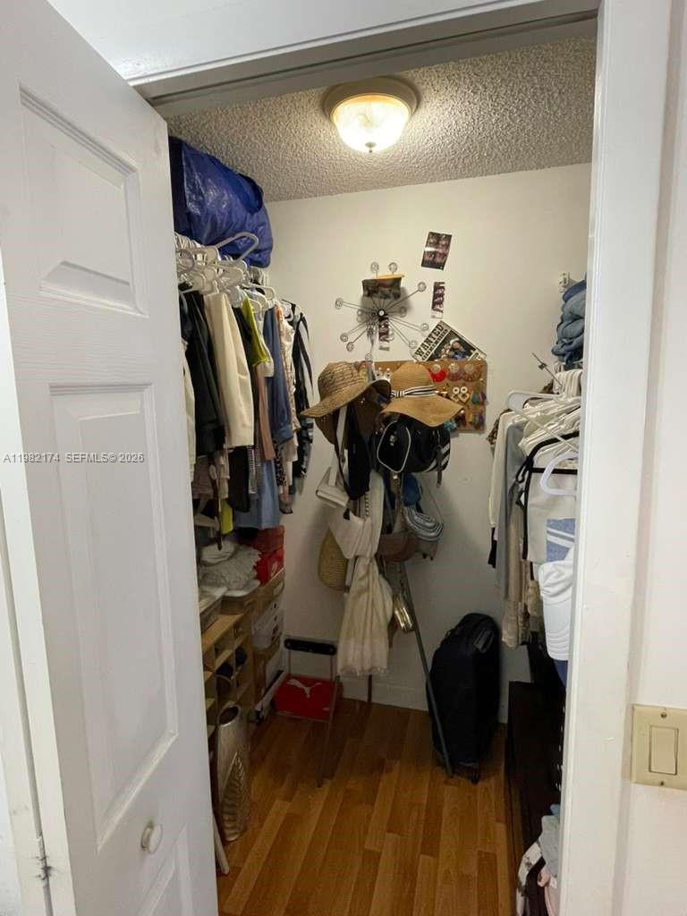 WESTON LAKES 21 INC CONDO - Residential Lease