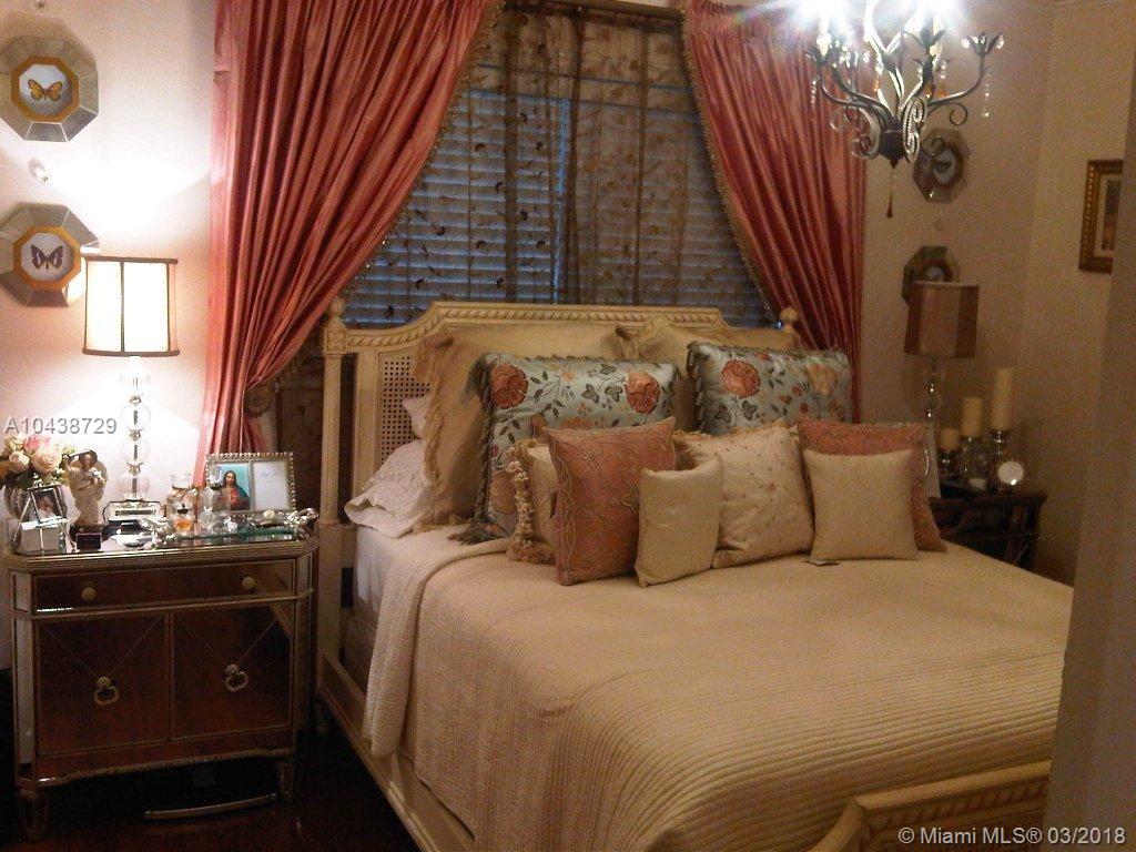 CORAL WAY VILLAGE SEC A P - Residential Lease