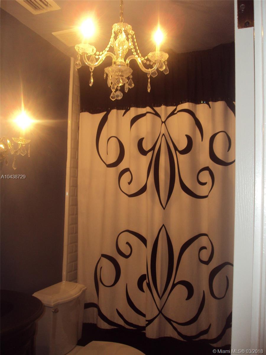 CORAL WAY VILLAGE SEC A P - Residential Lease