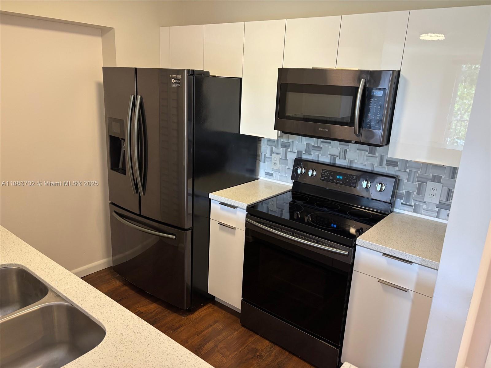 REGENT PARK CONDO - Residential