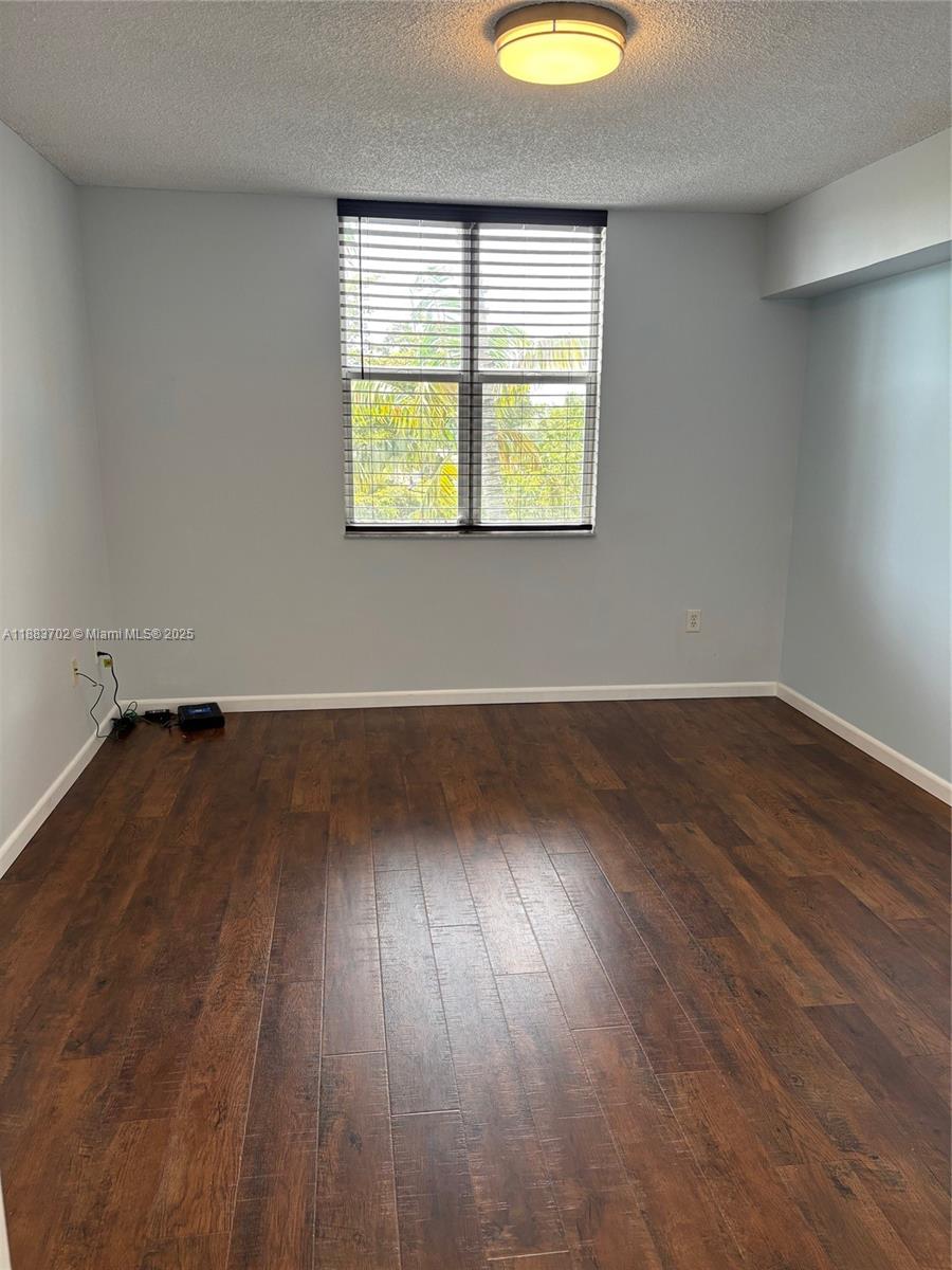 REGENT PARK CONDO - Residential