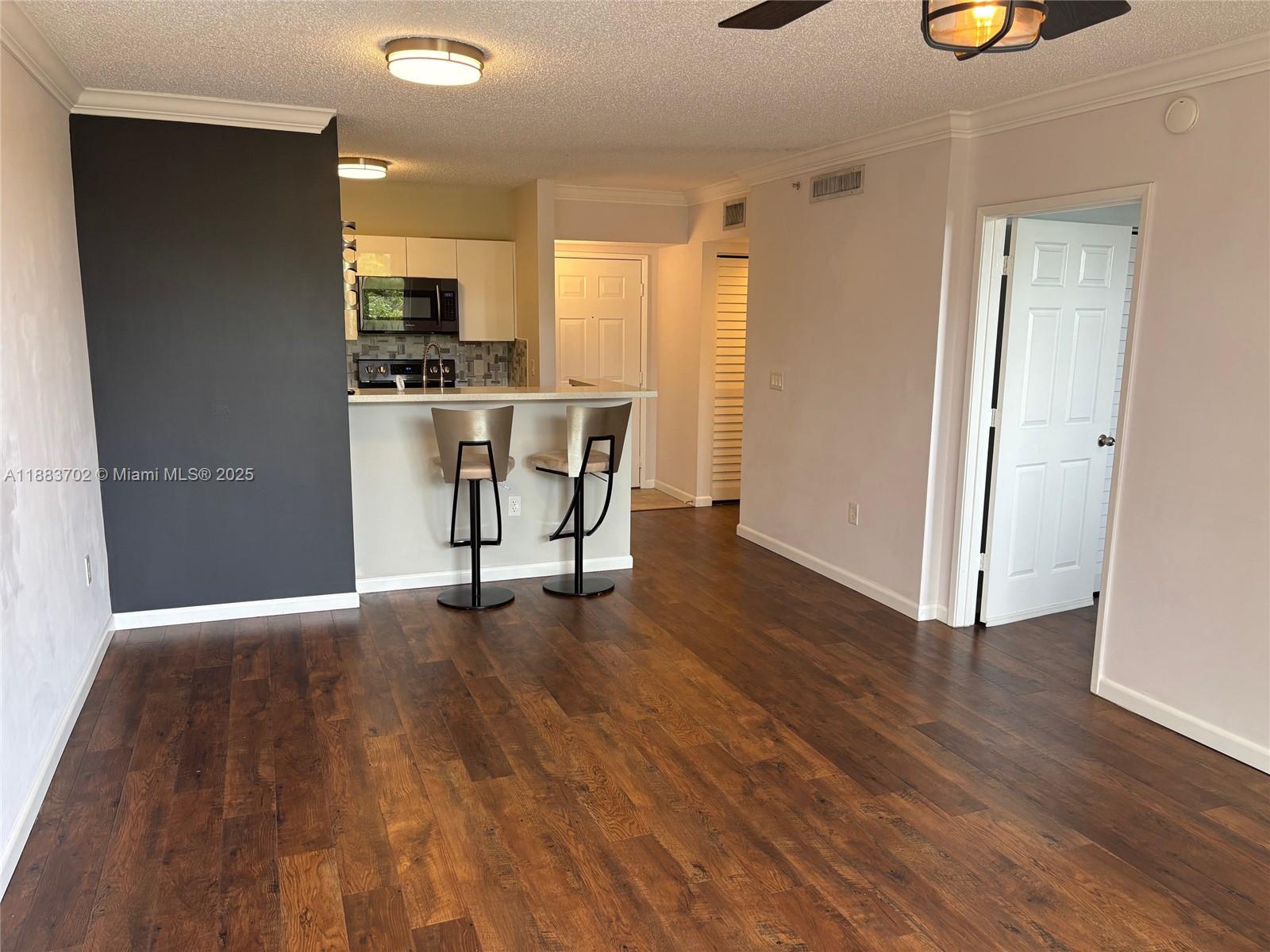 REGENT PARK CONDO - Residential