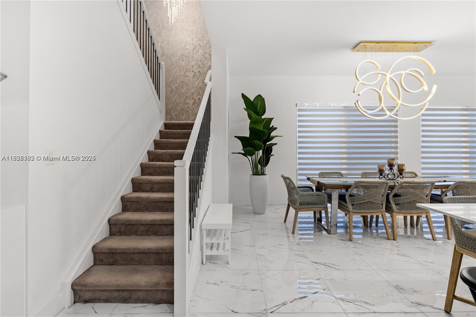 CANARIAS EAST - Residential Lease