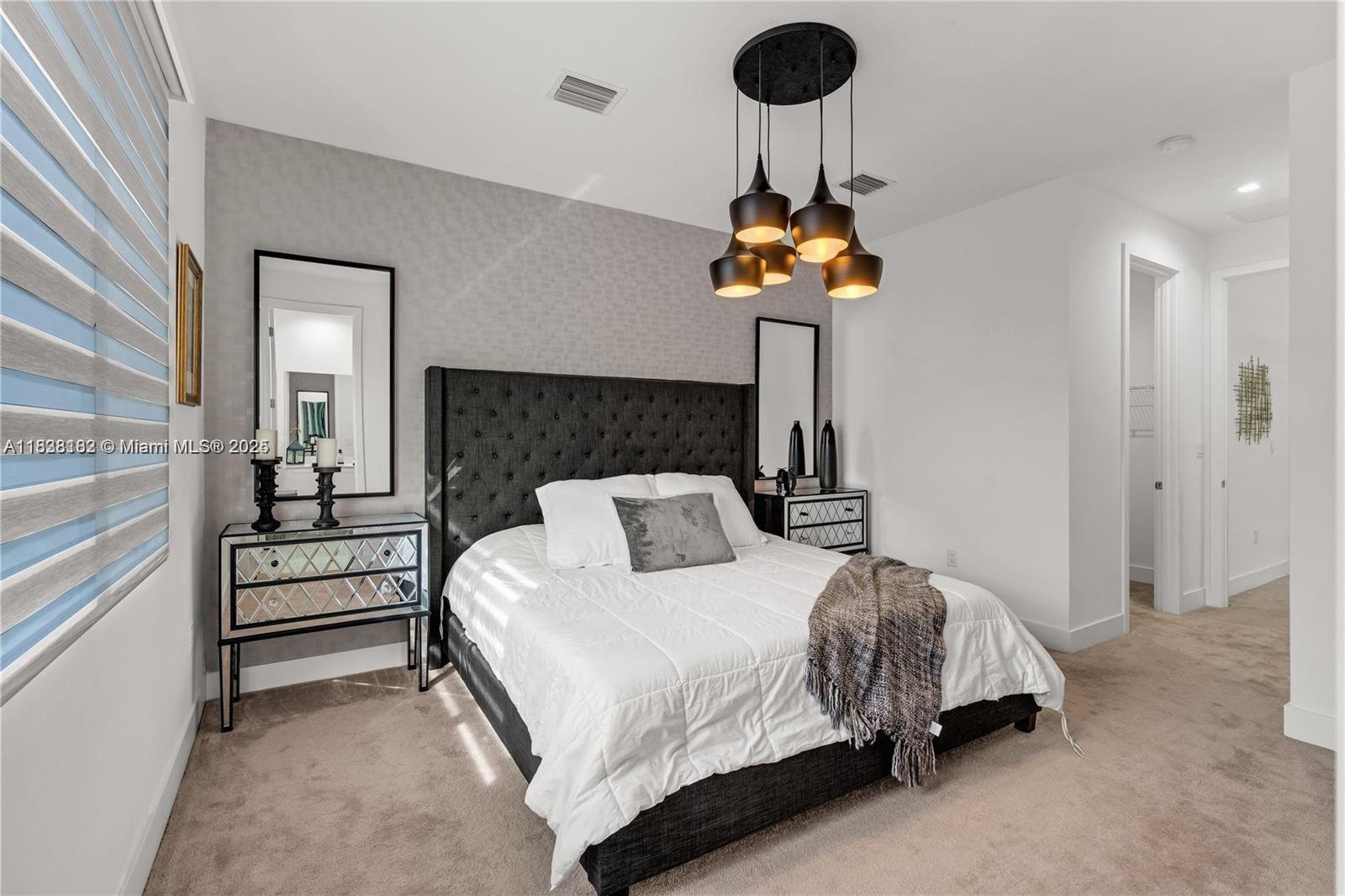 CANARIAS EAST - Residential Lease