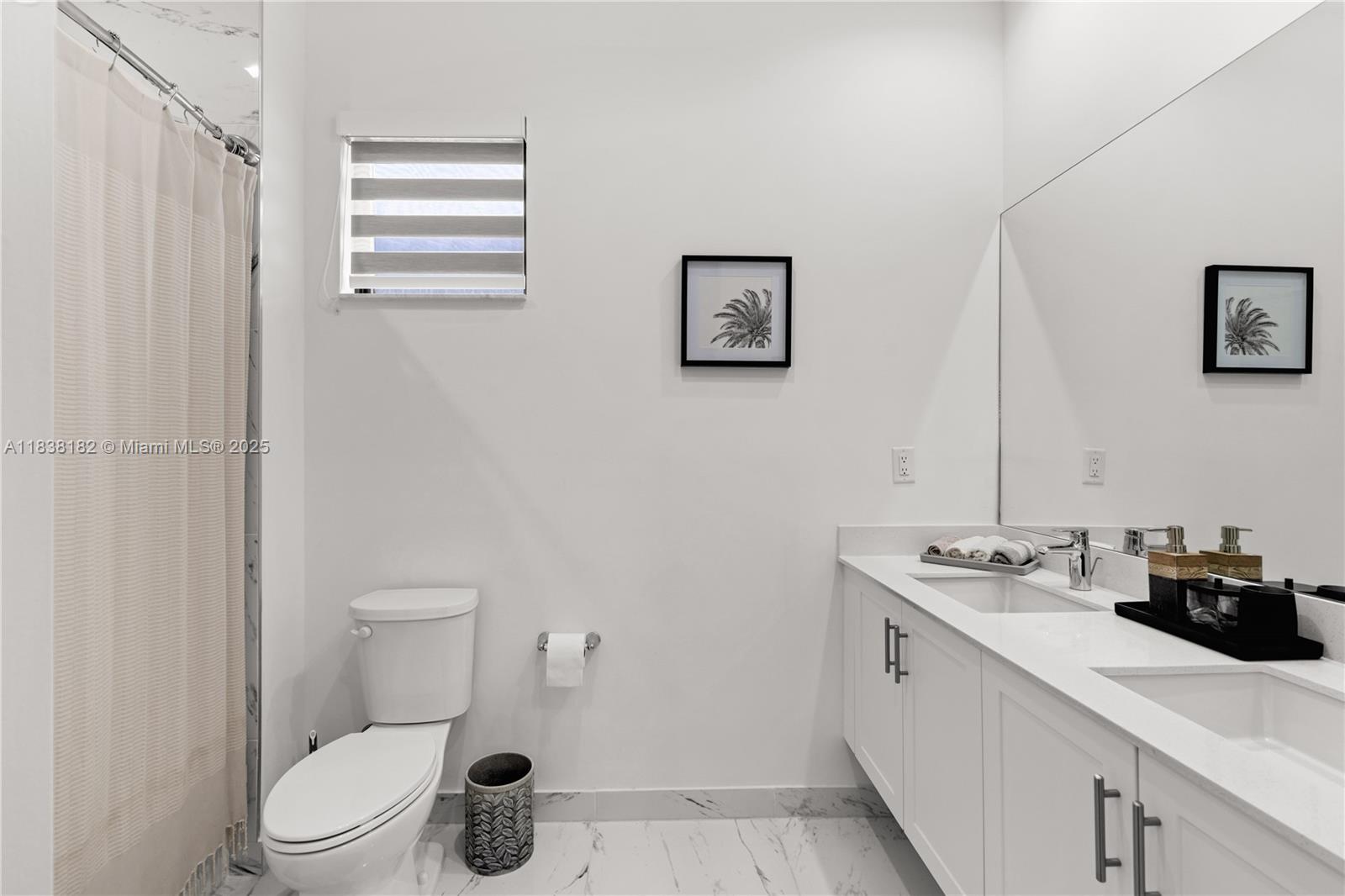 CANARIAS EAST - Residential Lease