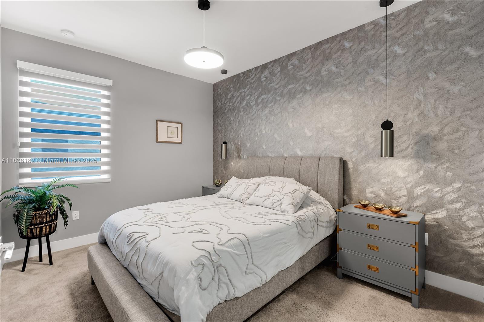 CANARIAS EAST - Residential Lease