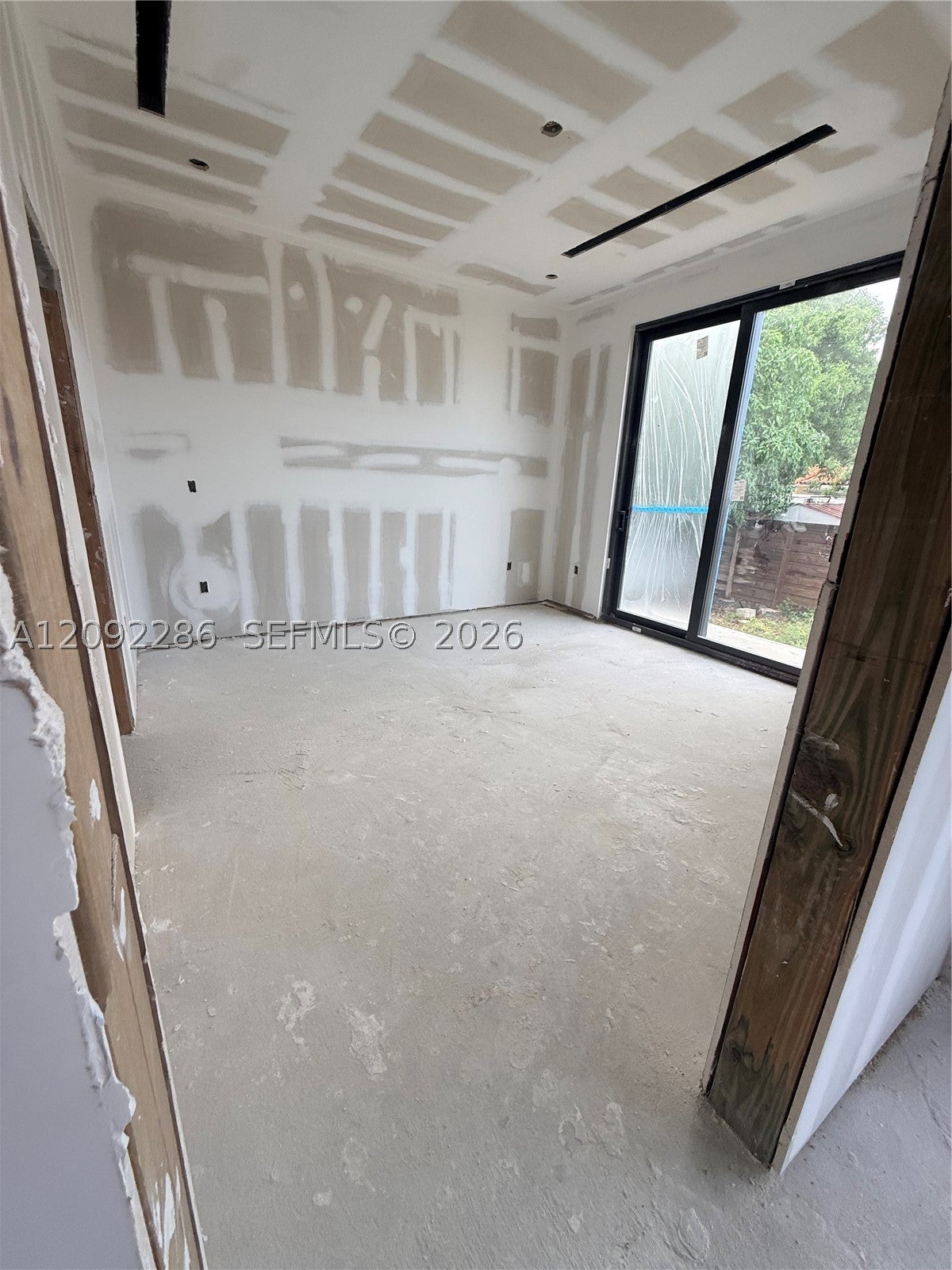 3075 NW 17th St