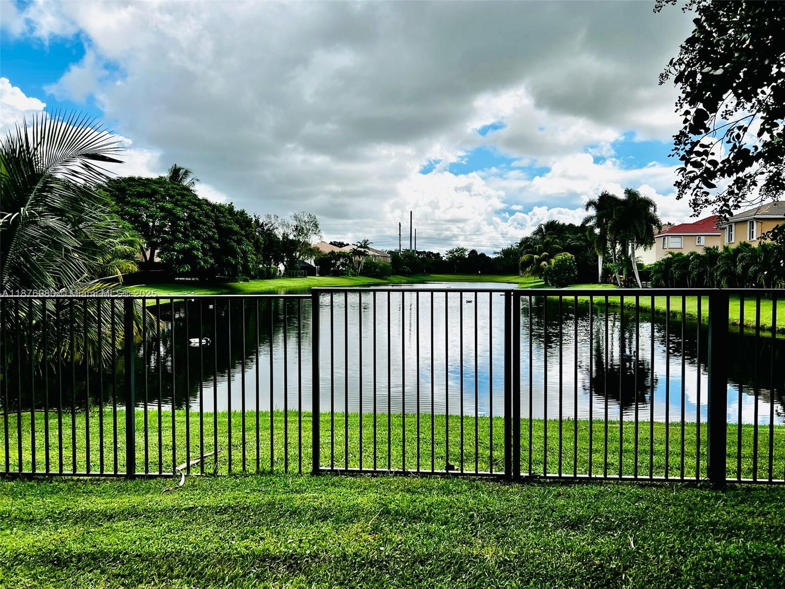 ORANGE GROVE EST - Residential