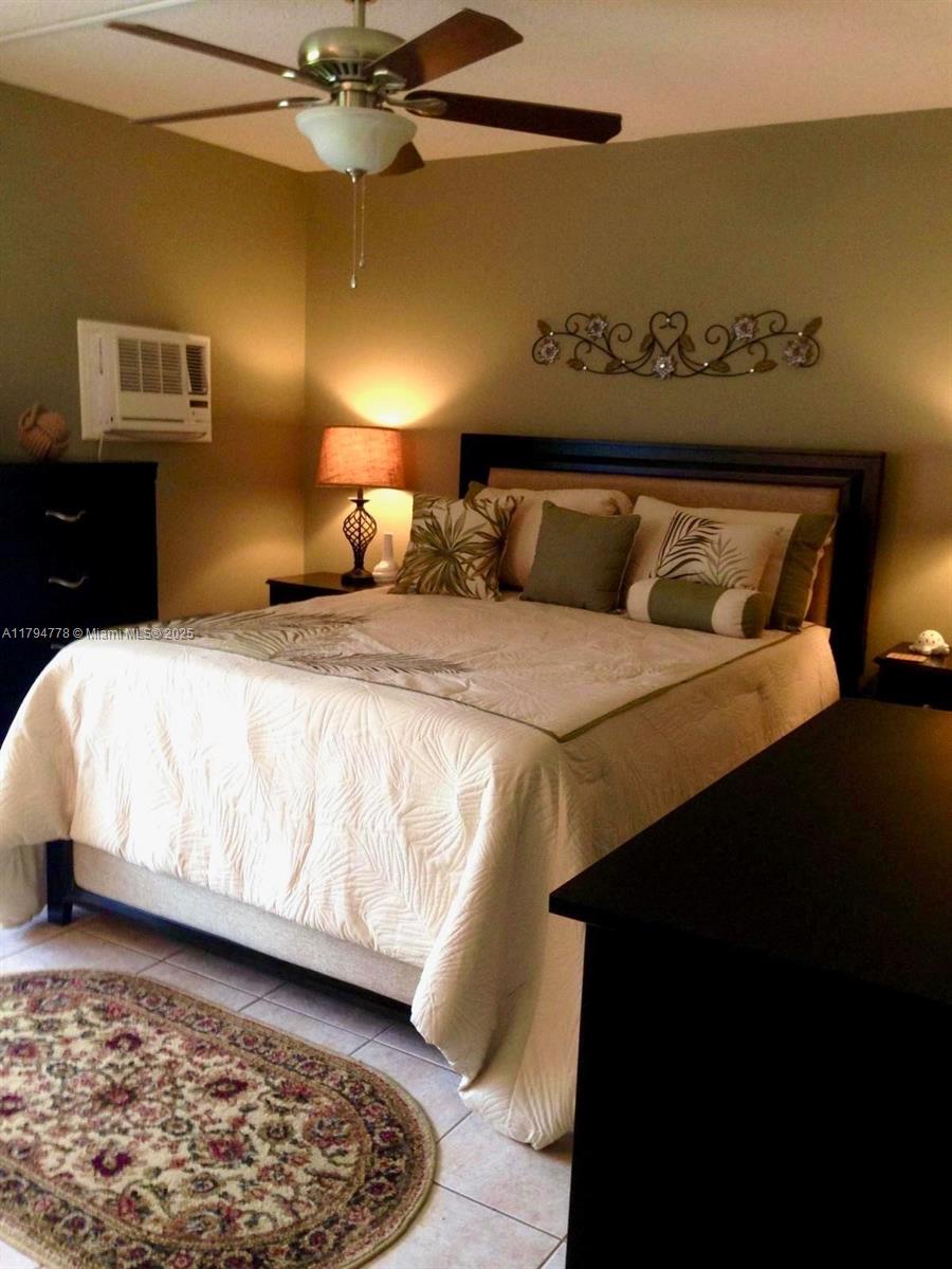 KENT CONDOS - Residential