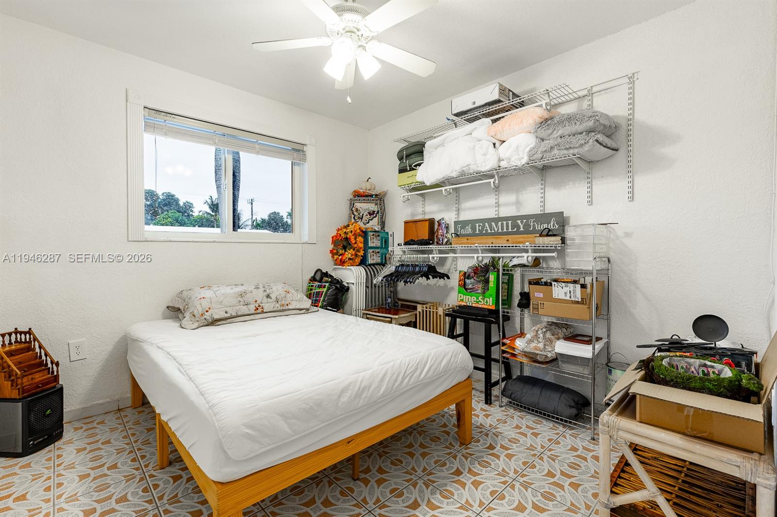 PALM LAKES SEC 1 - Residential