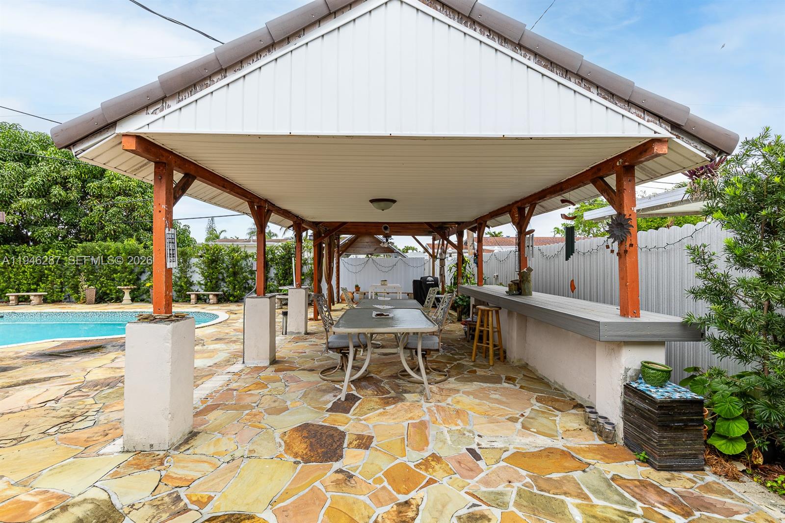 PALM LAKES SEC 1 - Residential