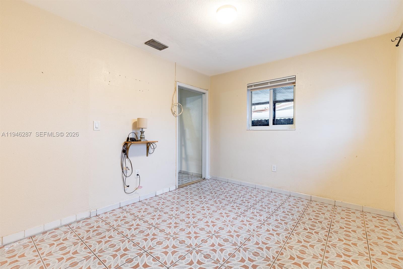 PALM LAKES SEC 1 - Residential