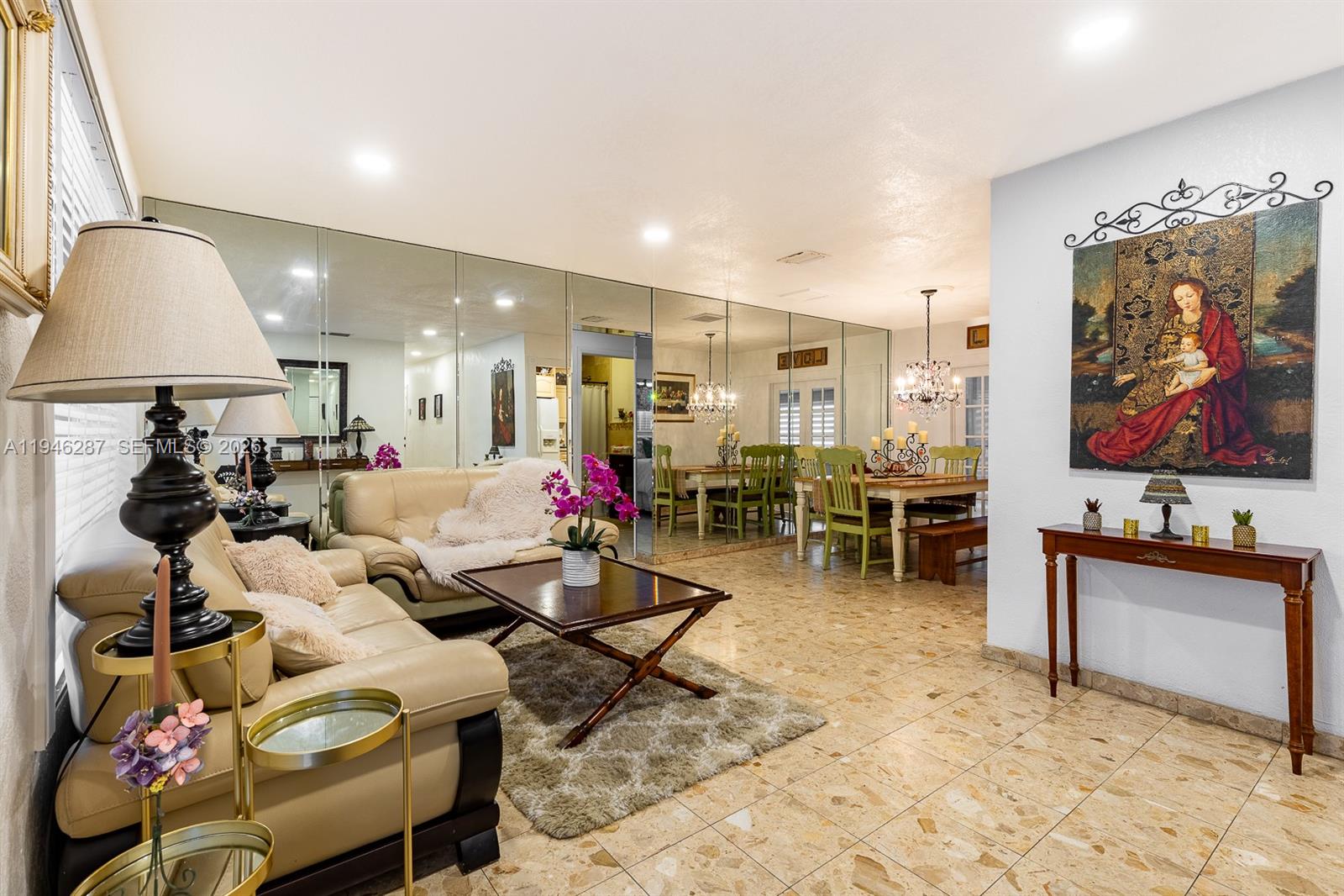 PALM LAKES SEC 1 - Residential