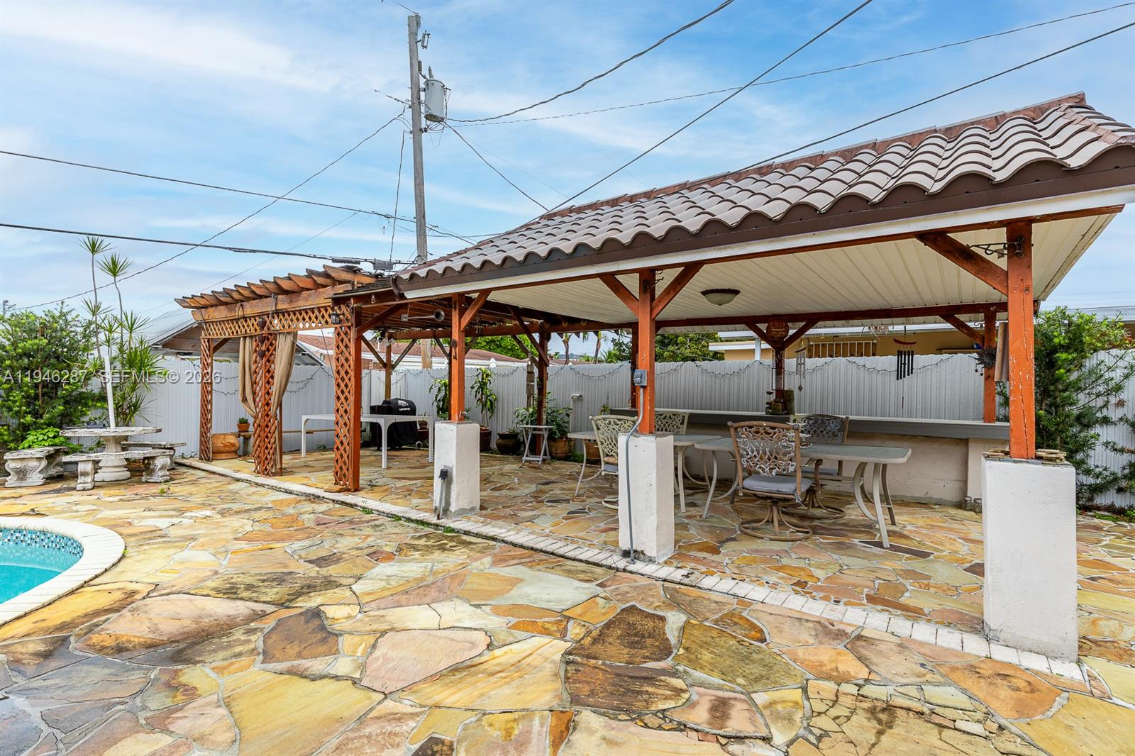 PALM LAKES SEC 1 - Residential