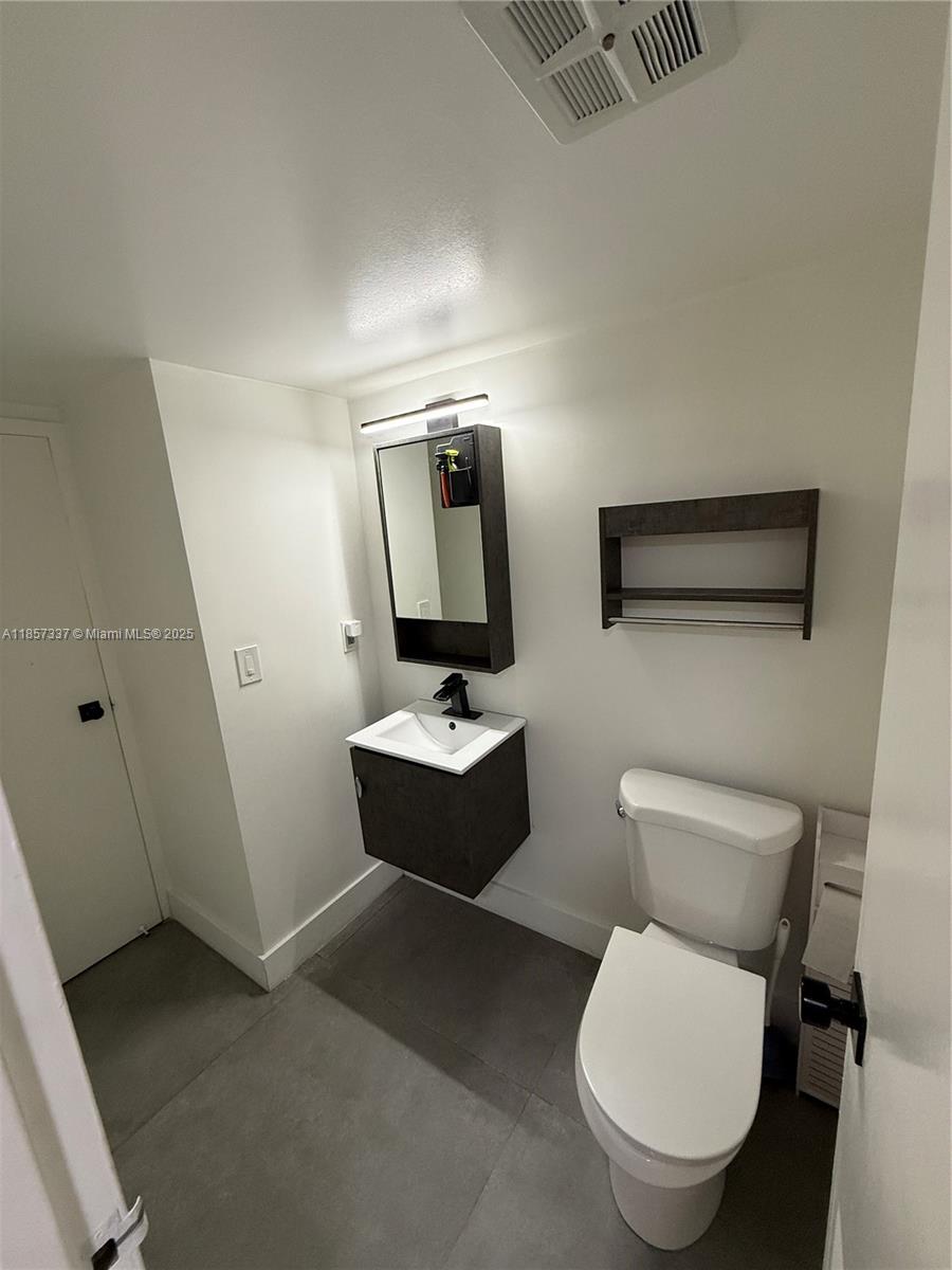 AVENTURA ELDORADO CONDO - Residential