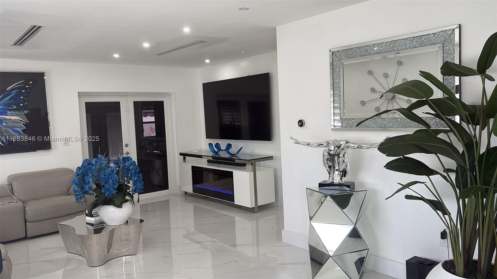 RIVERDALE ESTATES SEC 2 - Residential