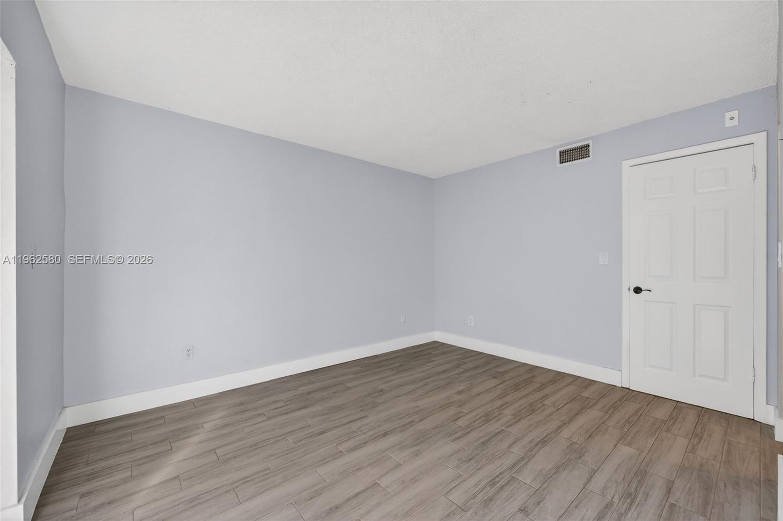 COURTYARDS AT KENDALL CON - Residential