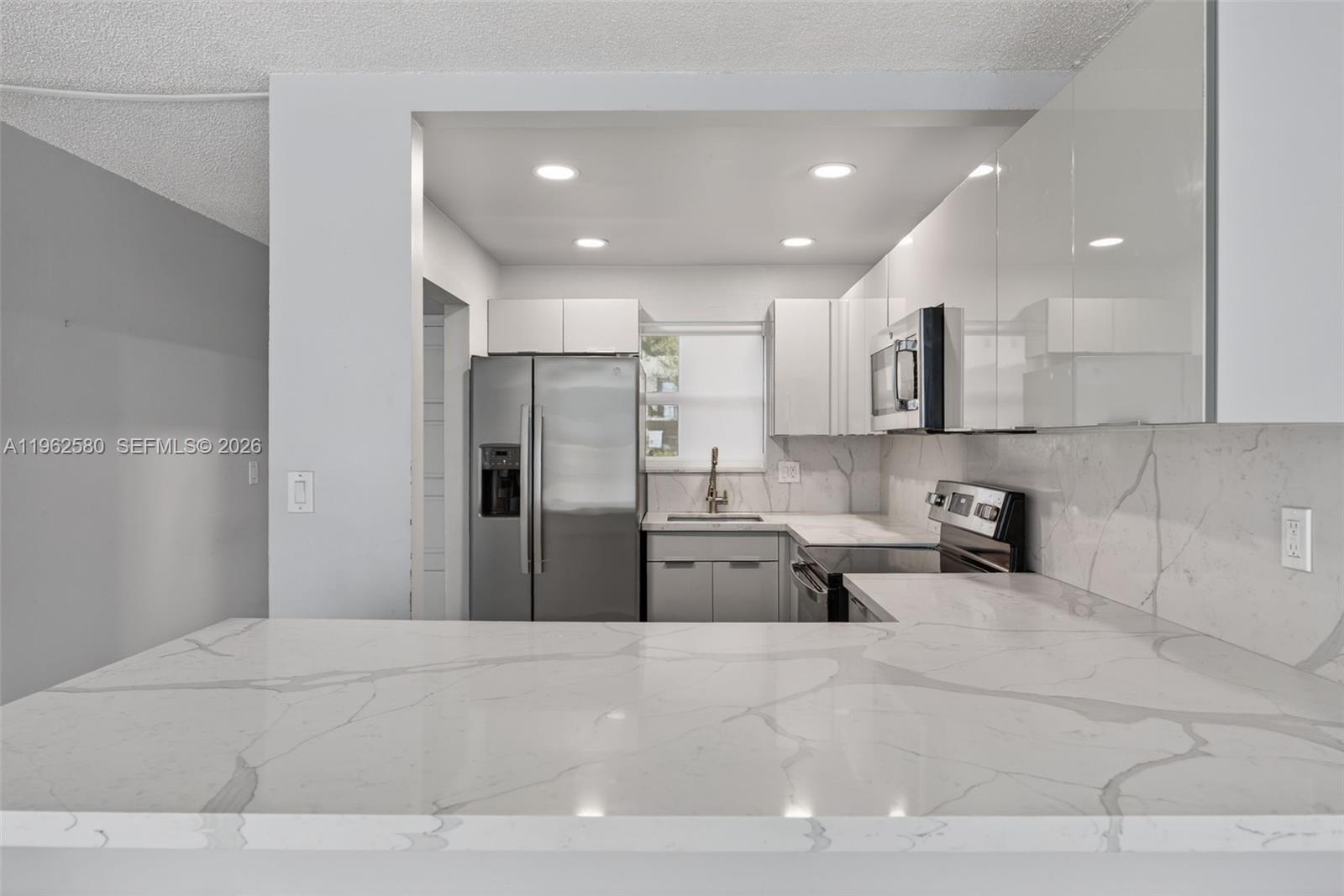 COURTYARDS AT KENDALL CON - Residential