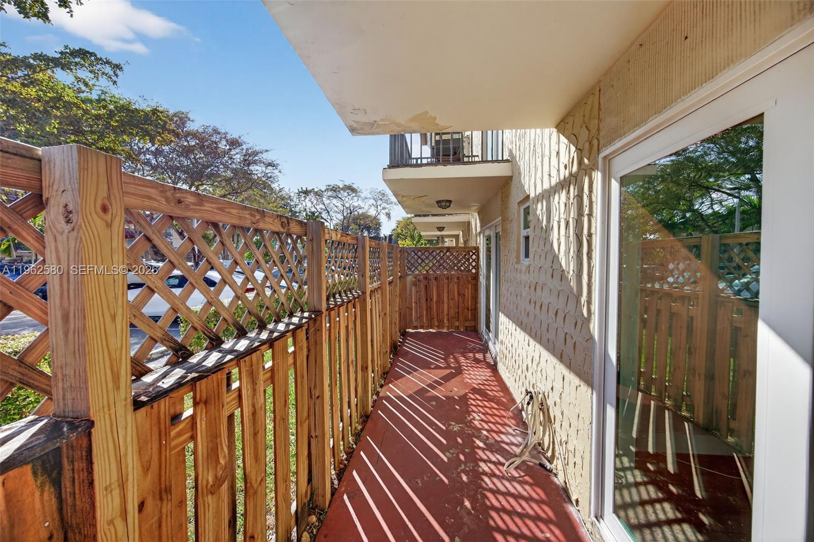 COURTYARDS AT KENDALL CON - Residential