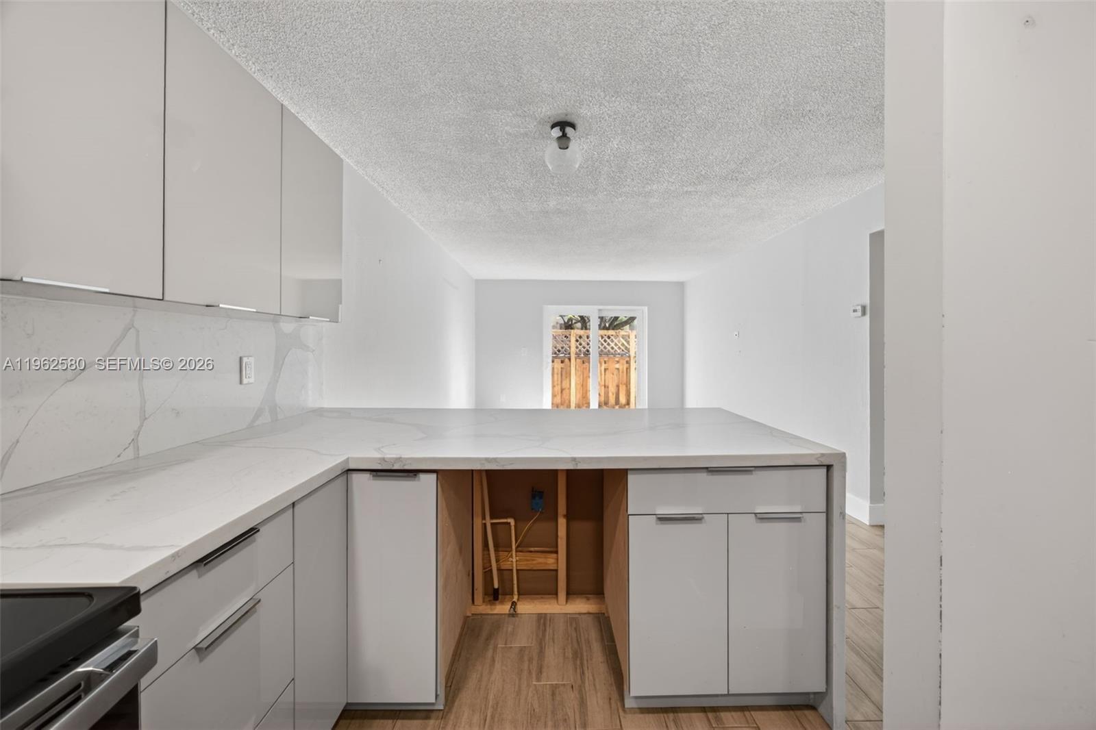 COURTYARDS AT KENDALL CON - Residential