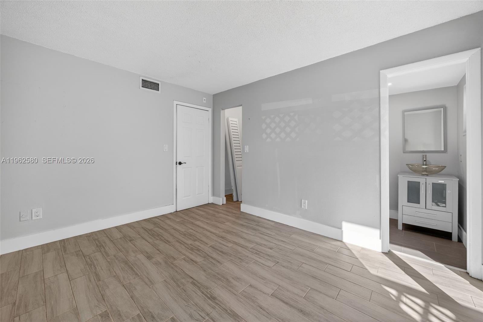 COURTYARDS AT KENDALL CON - Residential