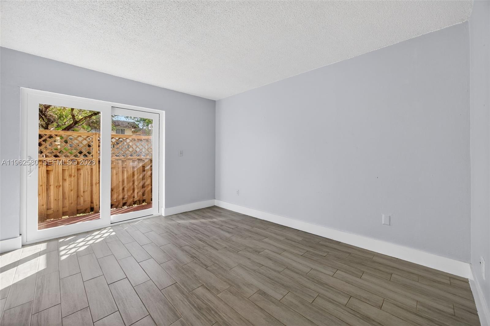 COURTYARDS AT KENDALL CON - Residential