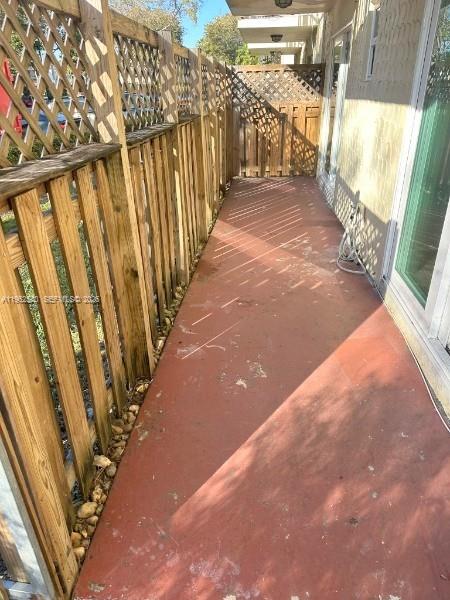 COURTYARDS AT KENDALL CON - Residential