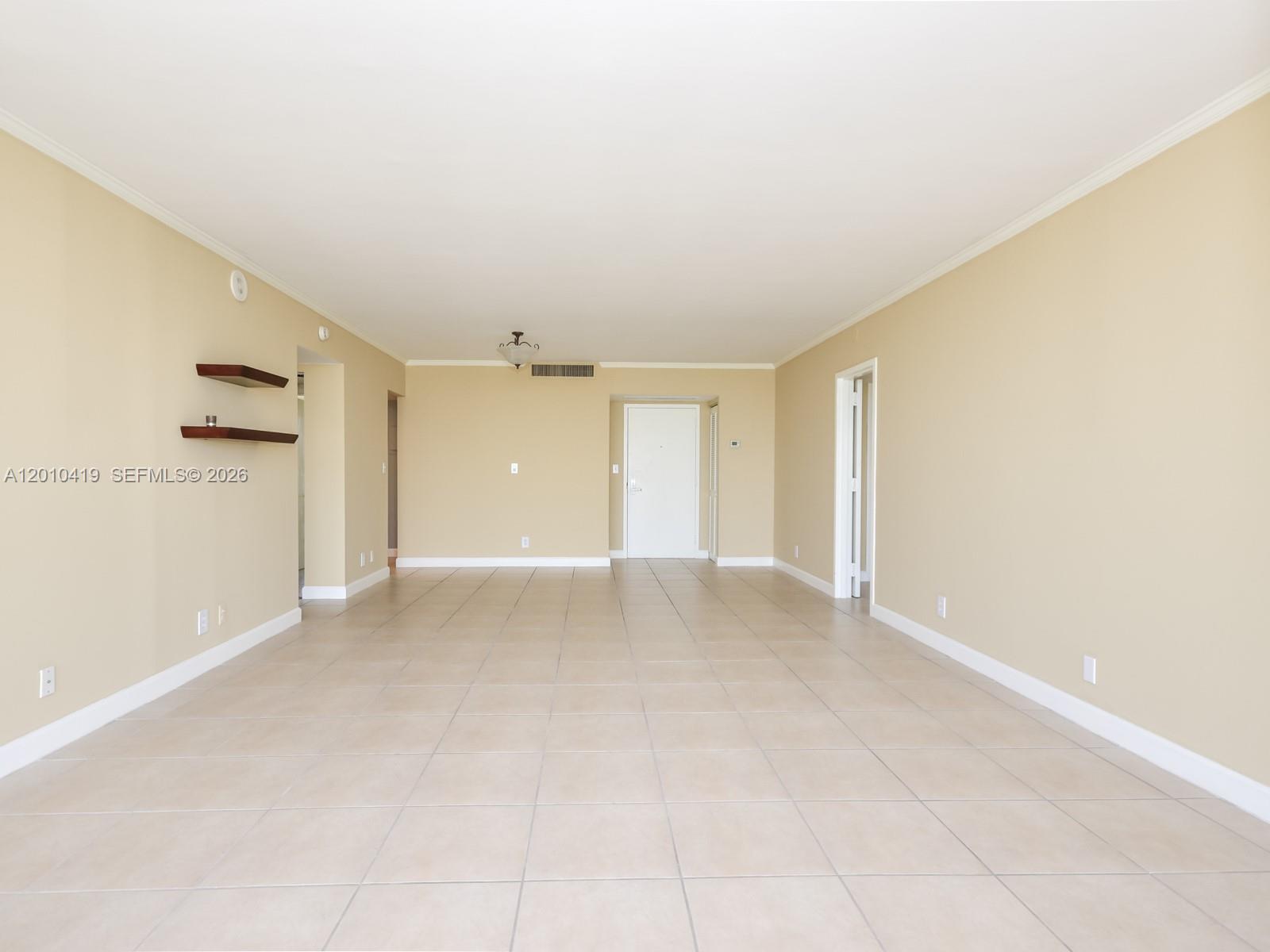 THE PALM BAY YACHT CLUB C - Residential Lease