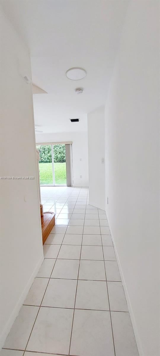 PEMBROKE ISLES 1 - Residential Lease