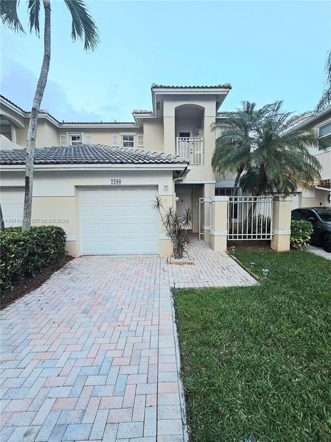 2280 NW 171st Ter Pembroke Pines FL 33028