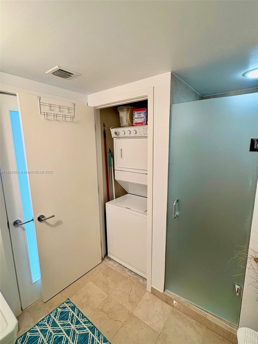 1500 OCEAN DRIVE CONDO - Residential Lease