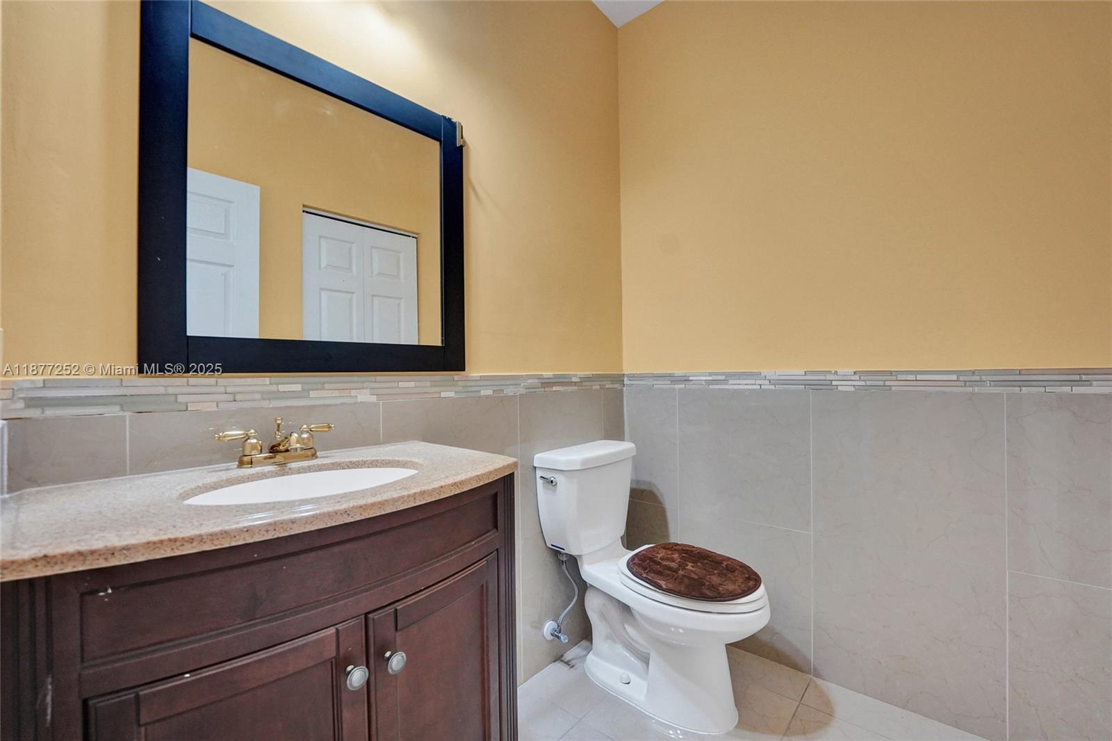 VILLAS AT CARMEL CONDO NO - Residential