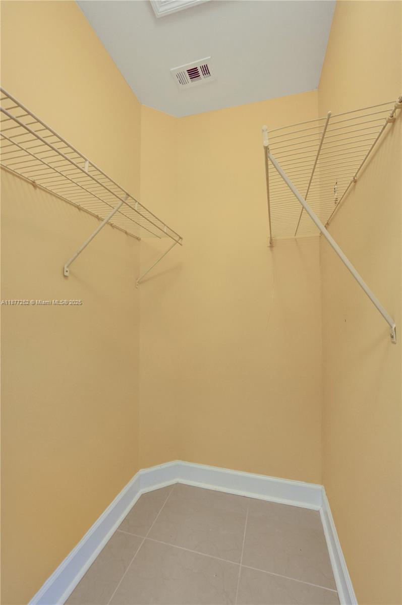 VILLAS AT CARMEL CONDO NO - Residential