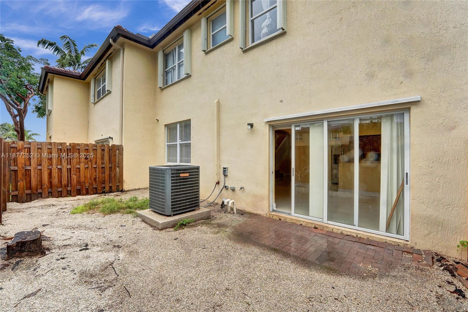 VILLAS AT CARMEL CONDO NO - Residential